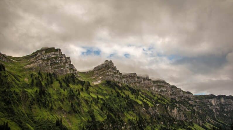 Photo Courtroom scene
