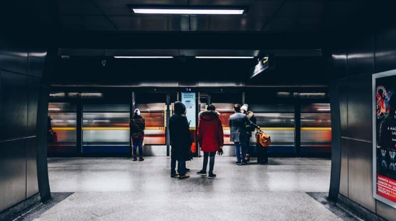 Photo Train platform