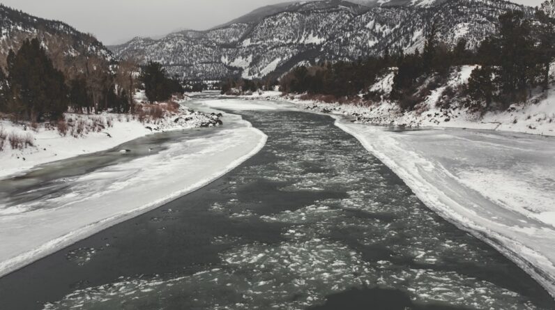 Photo Courtroom scene