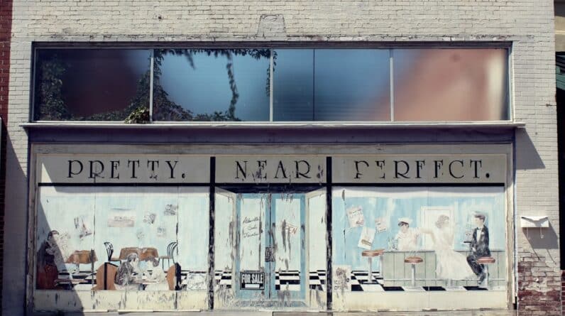 Photo Courtroom scene